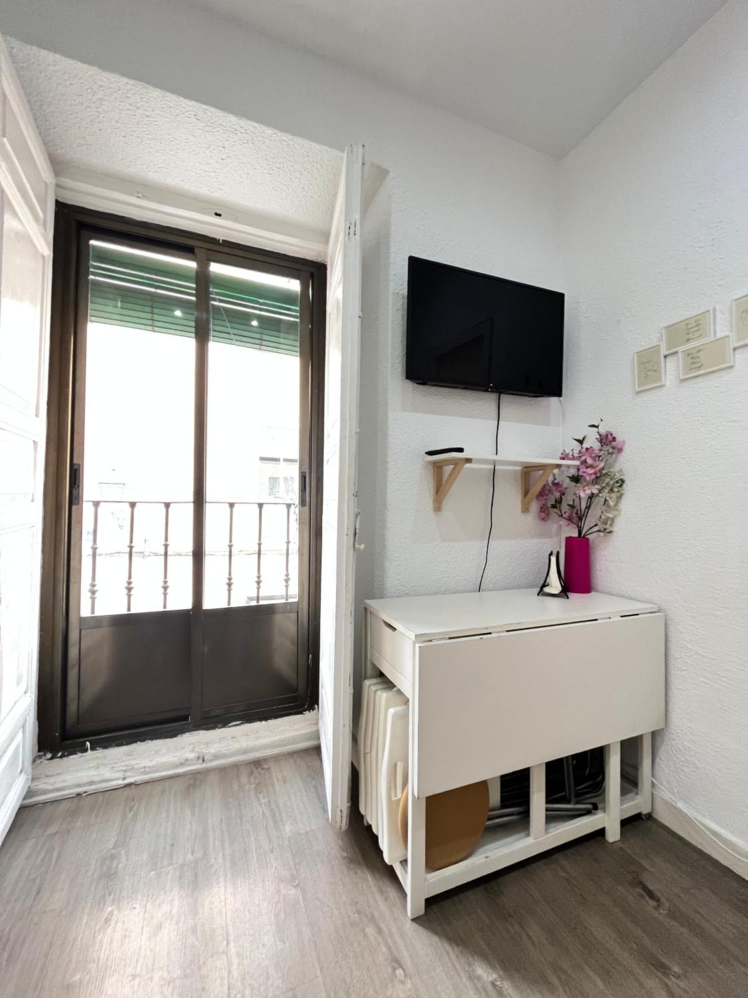 Ile Aina Exterior Nuevo Pena Apartment มาดริด ภายนอก รูปภาพ