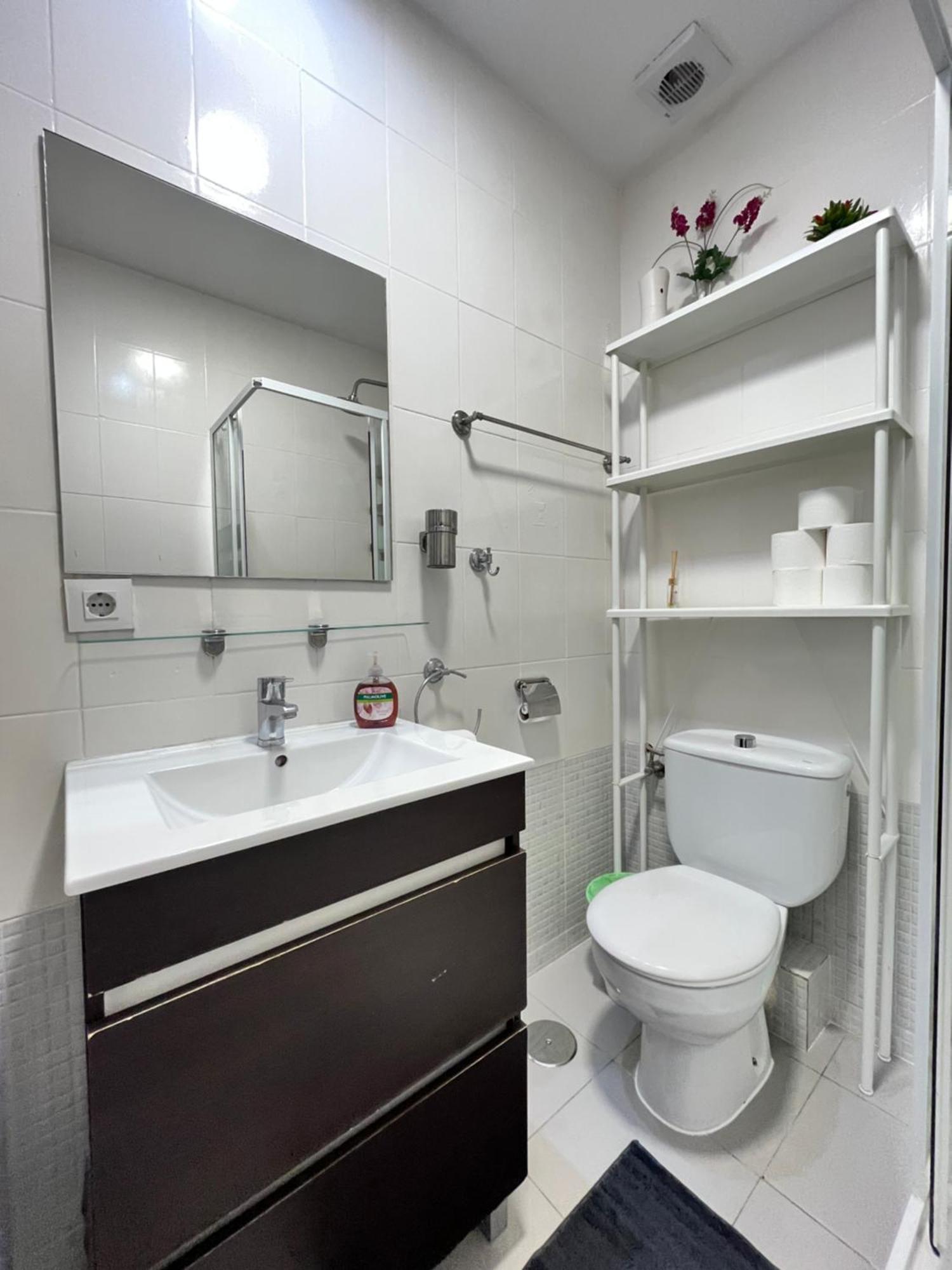 Ile Aina Exterior Nuevo Pena Apartment มาดริด ภายนอก รูปภาพ