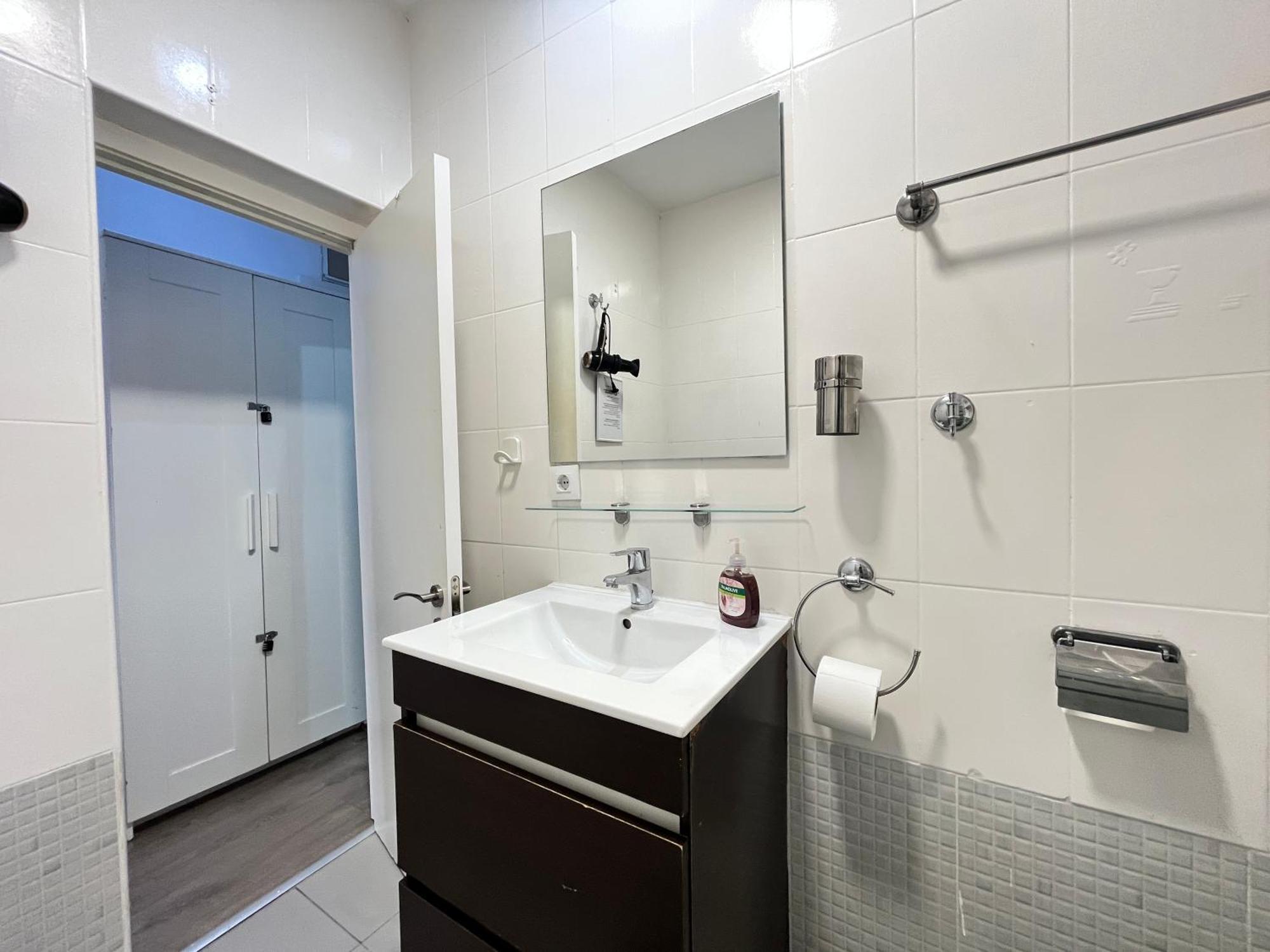Ile Aina Exterior Nuevo Pena Apartment มาดริด ภายนอก รูปภาพ