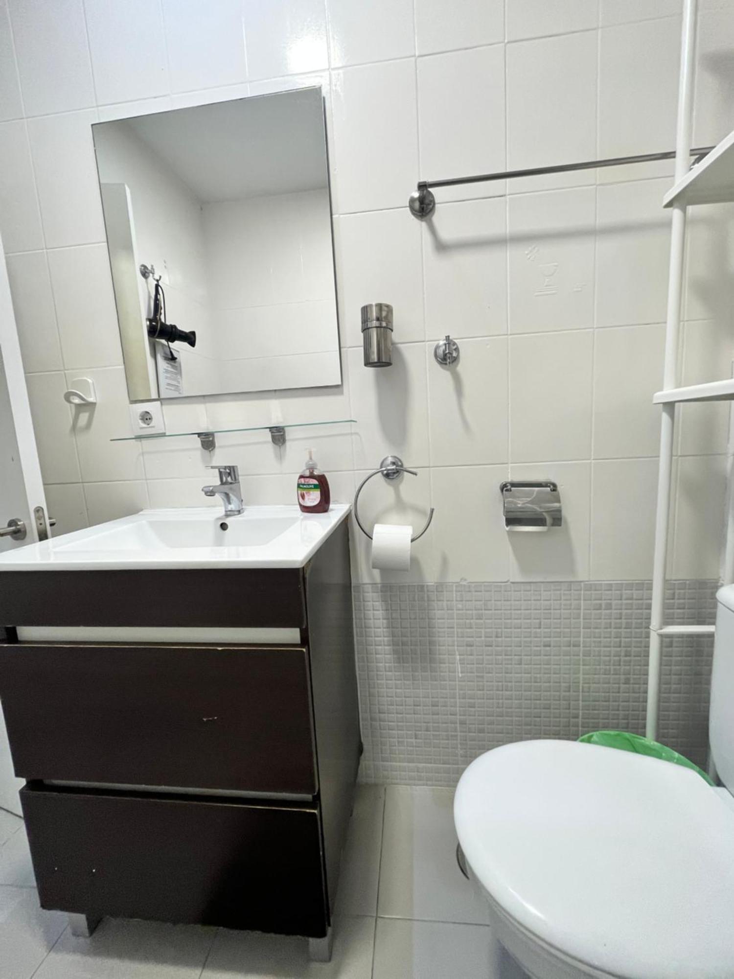 Ile Aina Exterior Nuevo Pena Apartment มาดริด ภายนอก รูปภาพ