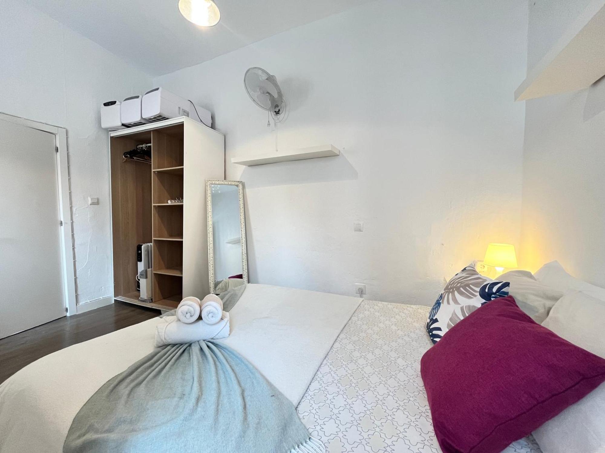 Ile Aina Exterior Nuevo Pena Apartment มาดริด ภายนอก รูปภาพ